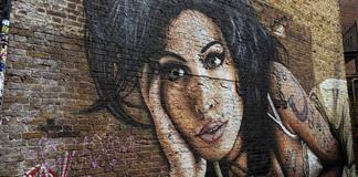 La música británica busca a la heredera de Amy Winehouse 15 años después de su muerte La música británica busca a la heredera de Amy Winehouse 15 años después de su muerte