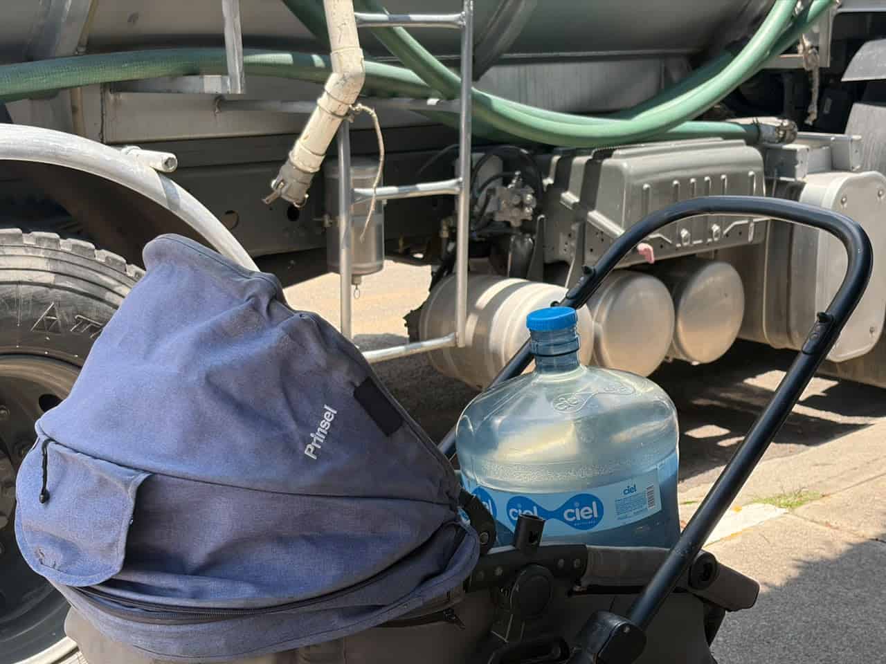 Instalan planta potabilizadora en Loma Dorada tras reportes de agua con coloración oscura