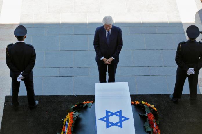 Israel rinde último homenaje a Peres y prepara llegada de líderes para el funeral