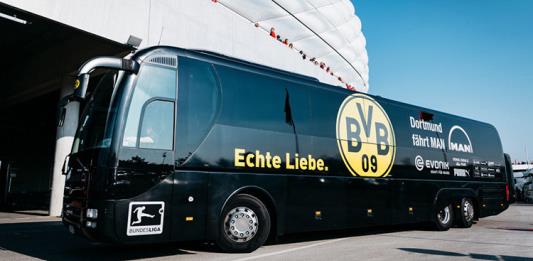 El autobús del Borussia Dortmund es alcanzado por tres explosiones y Marc Bartra resulta herido