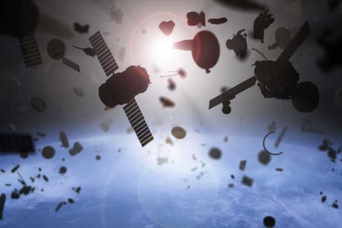 Agencias espaciales lanzarán servicios para recoger basura espacial