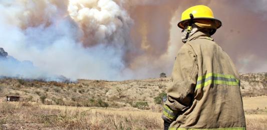 Fuerte incendio en el cerro del Tepopote, Zapopan