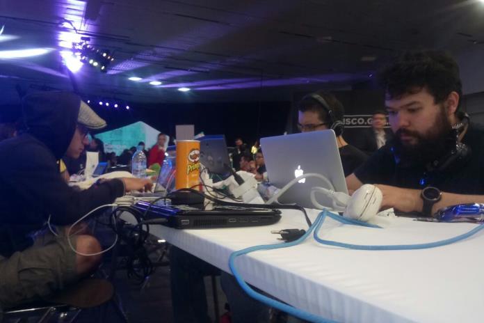 Jalisco recibe récord Guinness por el hackathon más grande del mundo