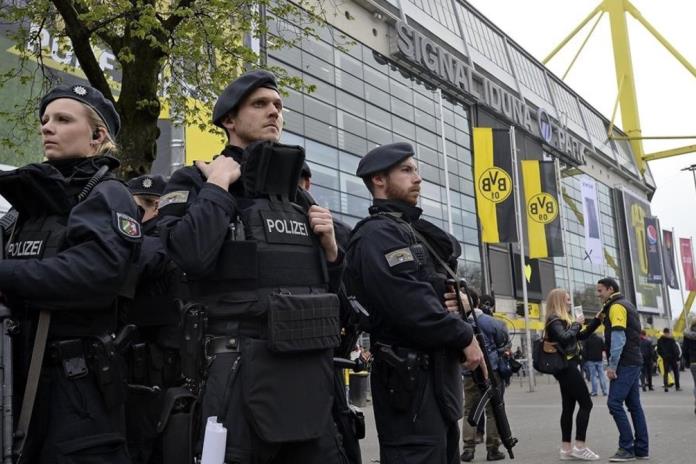Liga alemana deberá asumir gastos adicionales por despliegue de policías en partidos de alto riesgo