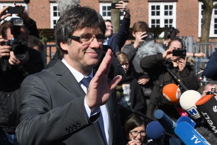 Puigdemont insiste en diálogo con España tras salir de cárcel alemana