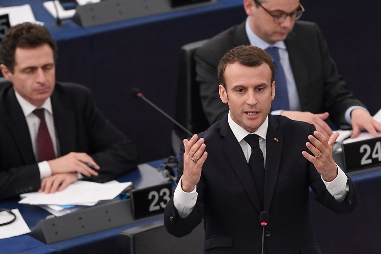 Macron aboga por inscribir el aborto en la Constitución de Francia lo antes posible