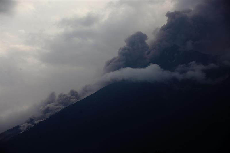 muertos volcán Guatemala
