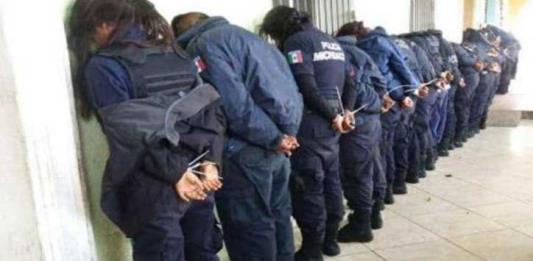 Detienen al cuerpo policial de Ocampo en Michoacán tras asesinato de candidato