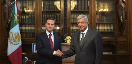 López Obrador se reúne con Peña Nieto en el Palacio Nacional