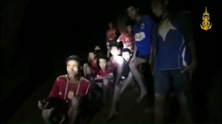 niños atrapados en Tailandia