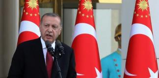Erdogan ofrece acoger negociación de paz entre Rusia y Ucrania durante visita de Zelenski