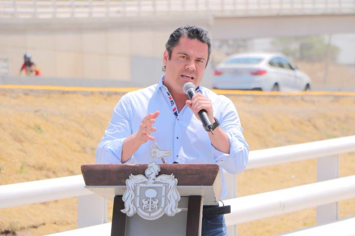 Gobernador respalda la propuesta de invertir en el Aeropuerto de Guadalajara