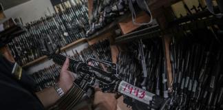 Presentan proyecto de ley en EEUU para controlar tráfico de armas a México