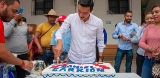 ¿De qué sabor fue el pastel y quién lo pagó?: preguntan por transparencia a alcalde de Sayula