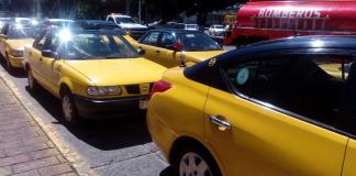 Usuarios de taxis pirata en Tlajomulco denuncian alza de 15 a 20 pesos, desde este viernes