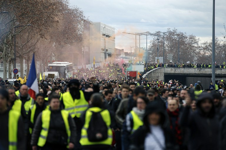 manifestantes chalecos amarillos Francia