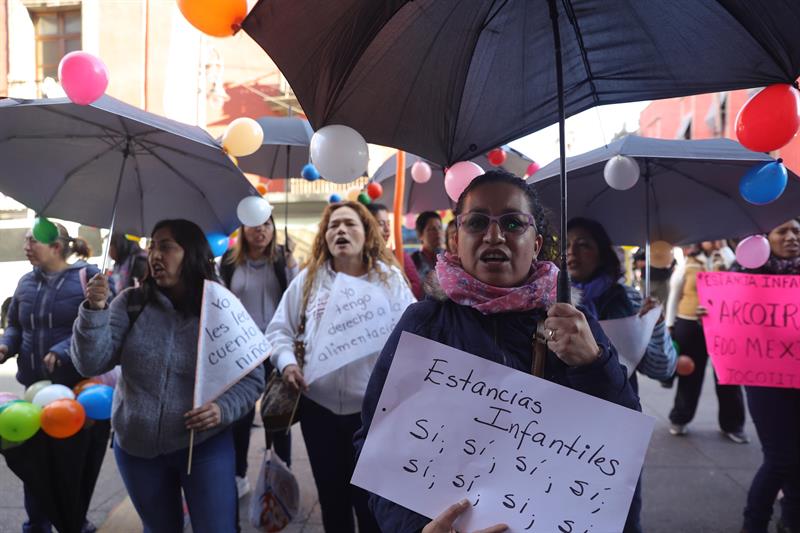 mujeres lucha