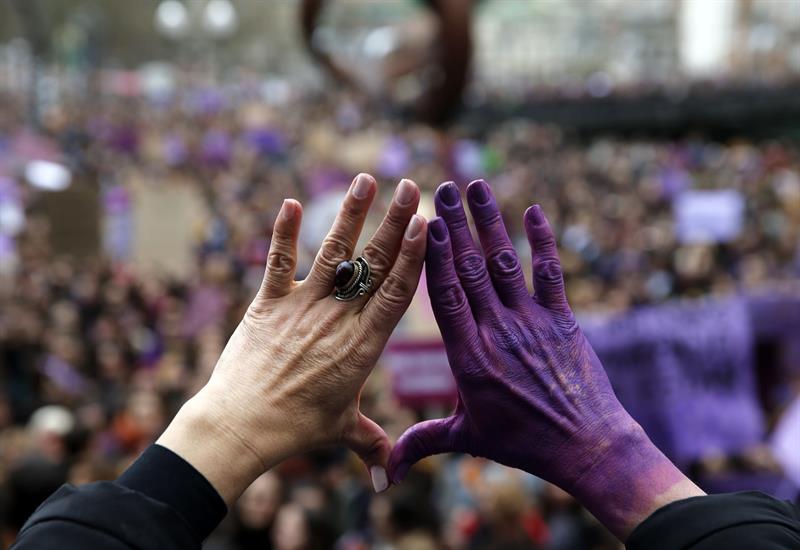 mujeres lucha