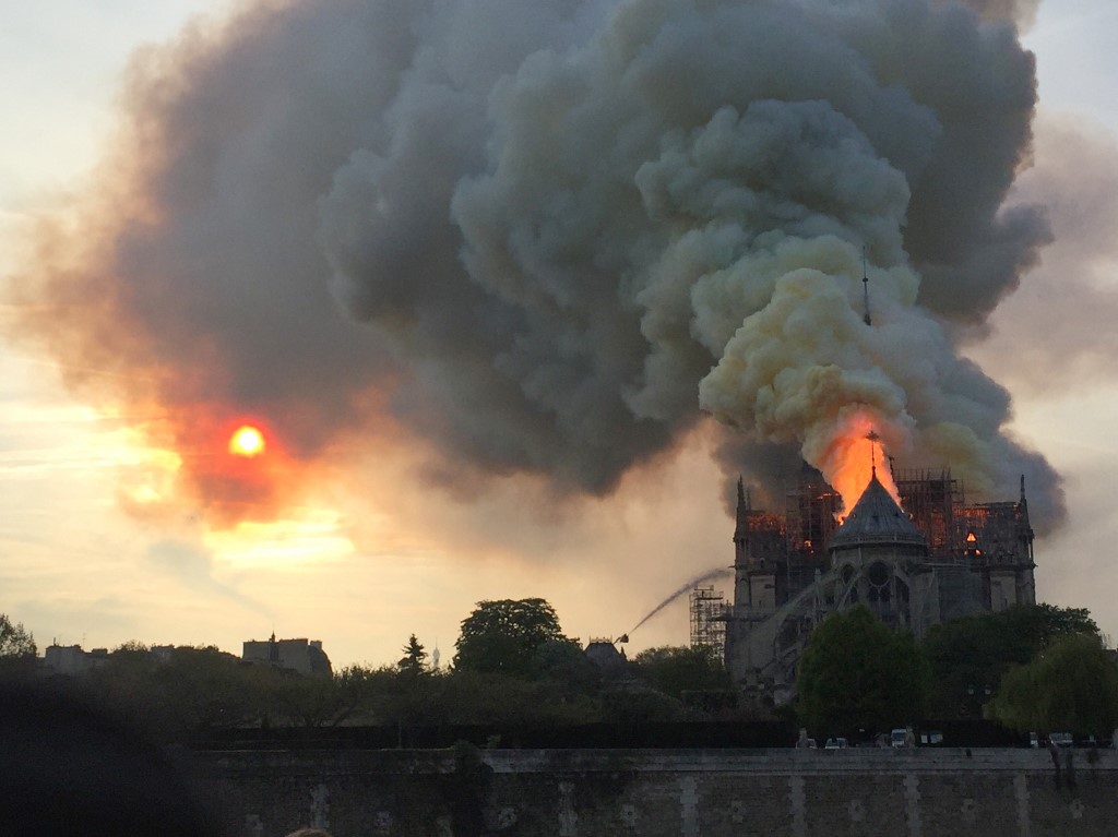 lo que se sabe incendio Notre Dame