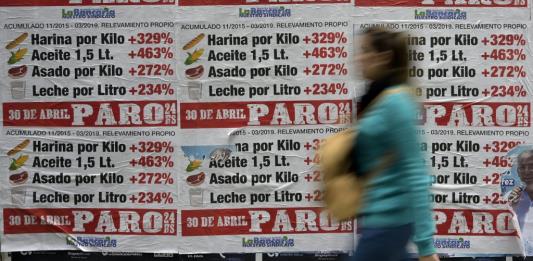 Argentina decide intervenir en el mercado cambiario con aval del FMI
