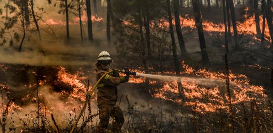 Incendio en Portugal fue ampliamente controlado, pero los bomberos temen que se reactive