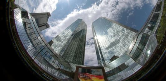 Drástico plan de supresión de 18,000 empleos en Deutsche Bank
