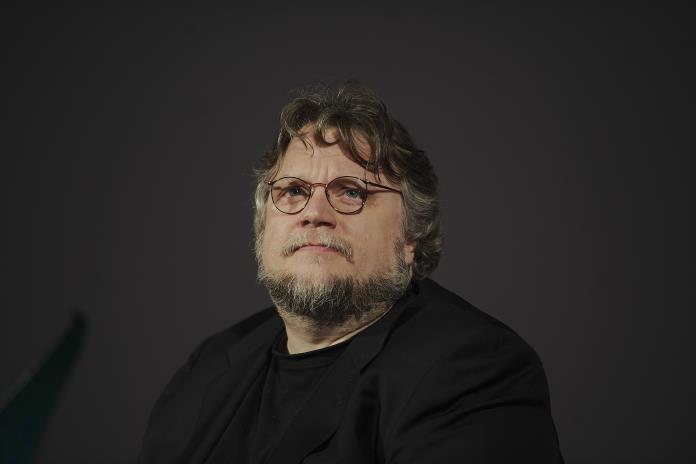 Fallece la mamá de Guillermo del Toro, UDG extendió sus condolencias