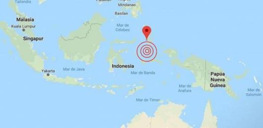 Fuerte sismo de magnitud 6,9 en aguas de Indonesia