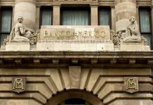 Decisión de recortar tasa de interés por Banxico divide al mercado y analistas en México