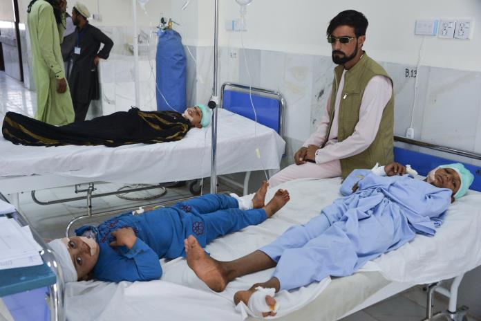 Tres muertos y una veintena de niños heridos por un atentado en Afganistán