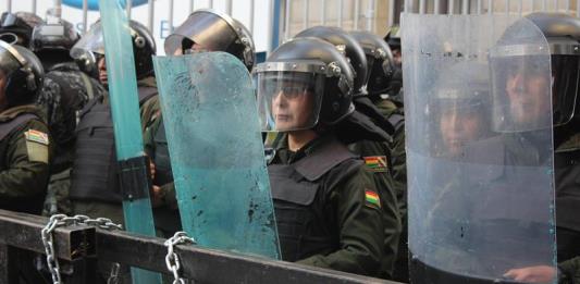 Morales y Mesa cruzan acusaciones por dos muertes en disturbios en Bolivia