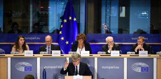 La Unión Europea alcanza acuerdo para reforma del pacto migratorio