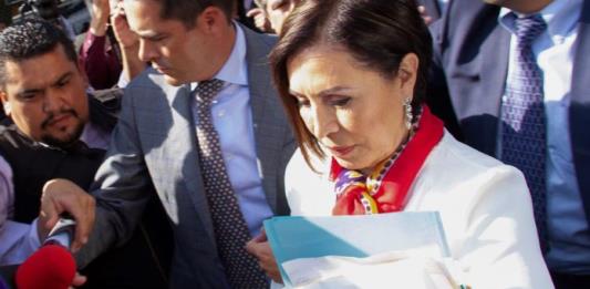 Rosario Robles denuncia ante fiscal guerra jurídica en su contra