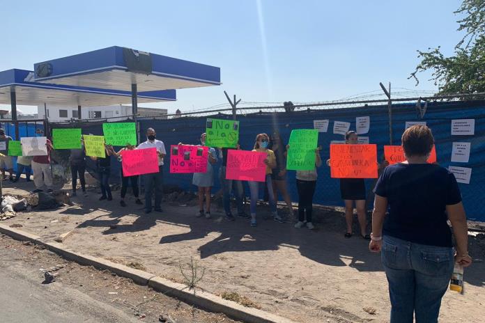 Vecinos de Real Patria se manifiestan en contra de construcción de una gasolinera