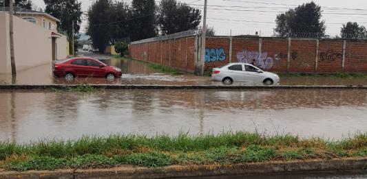 ¿Cambio climático o falta de infraestructura? Ocho de cada 10 calles en Jalisco carecen de drenaje para evitar inundaciones