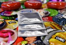 Tabúes y falta de información reducen uso de condones entre juventudes