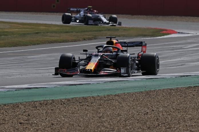 Max Verstappen vence en GP del 70 Aniversario por delante de Hamilton