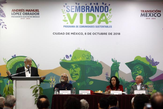 Víctor Toledo Manzur deja Semarnat por motivos de salud