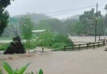 Reportan inundaciones en los municipios de la Huerta y Cihuatlán por tormenta tropical Hernán