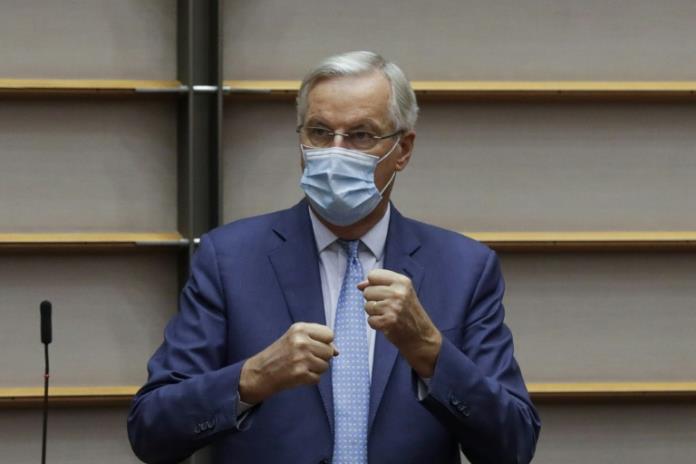 Bruselas levanta obligatoriedad de uso de la mascarilla desde el 1 de octubre