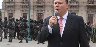 Detienen por presunto lavado de dinero al exgobernador César Duarte Detienen por presunto lavado de dinero al exgobernador César Duarte