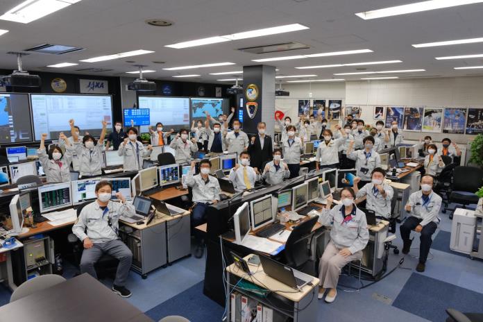 Japón planea reclutar astronautas en 2021, después de 13 años