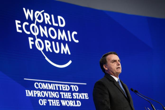 Foro Económico Mundial de Davos aplazado de mayo a agosto en Singapur a causa de pandemia