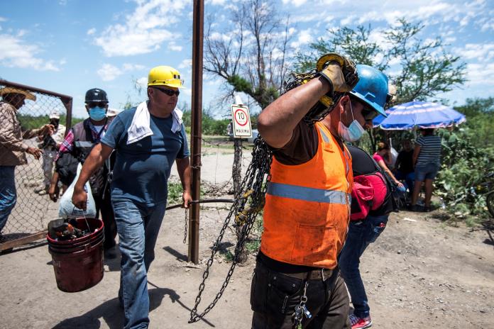 Suman cinco los mineros hallados sin vida en el derrumbe en Coahuila