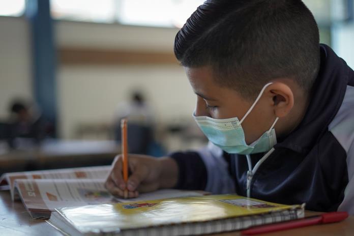 Regresan a clases 1.6 millones de estudiantes de educación básica en Jalisco