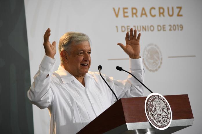 Ordenan al Congreso mexicano reglamentar revocación del mandato presidencial
