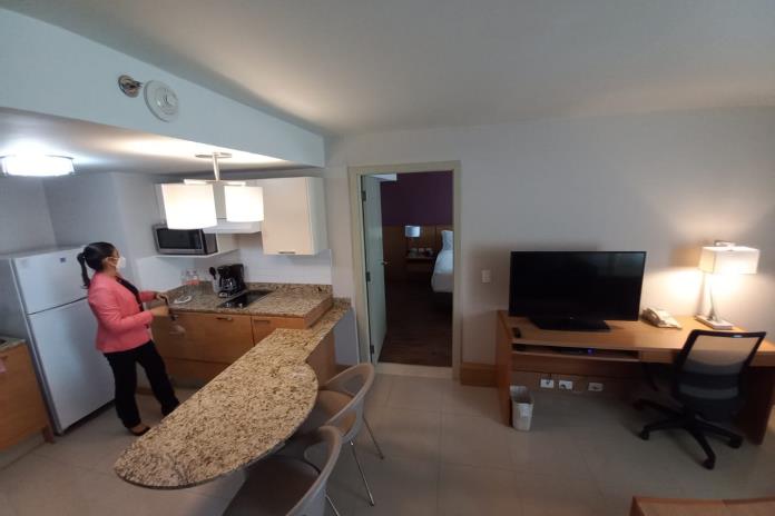 Para sobrevivir, hoteles en Jalisco se transforman en oficinas laborales Para sobrevivir, hoteles en Jalisco se transforman en oficinas laborales