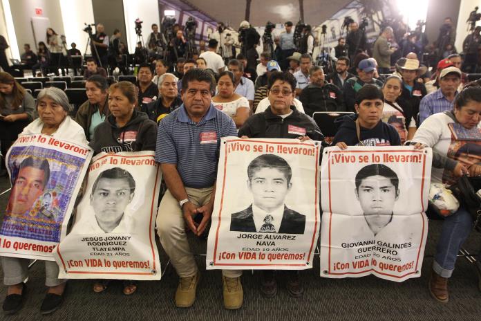 Expertos denuncian negativa deliberada del ejército mexicano a informar sobre caso Ayotzinapa