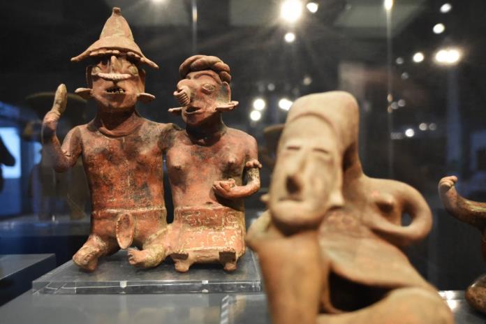 México y otros cinco países de América Latina rechazan remates de objetos prehispánicos en Francia