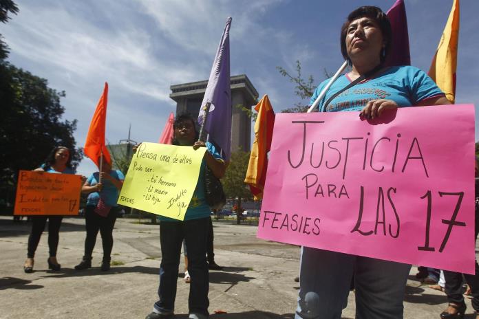 Otorgan la libertad a una salvadoreña condenada por homicidio por un supuesto aborto
